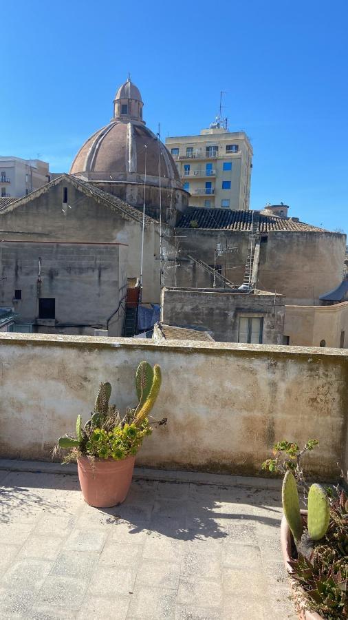 Appartamento Bradamante Little Tower Trapani Esterno foto